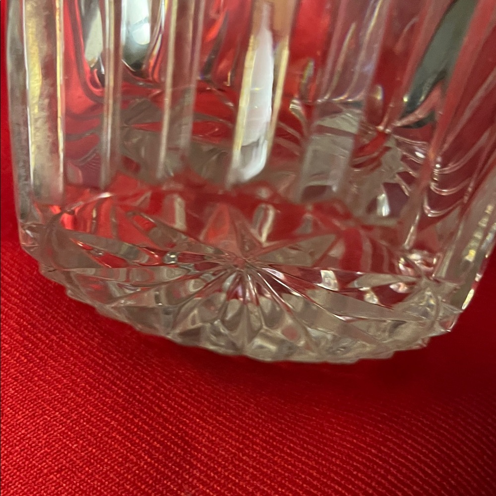Elegant Crystal Decanter with Stopper,Vintage - Picture 7 of 7